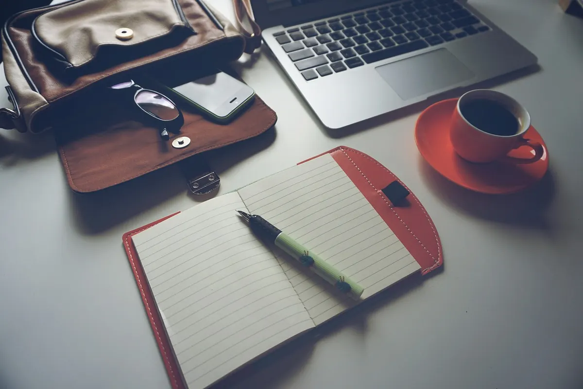 How to Pitch a Cultural Opinion Piece to a UK Magazine: A Beginner's Guide